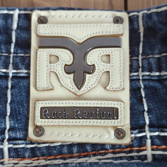 Men's Rock Revival Blue Jeans with Embroidered Pockets - Picture 12 of 15